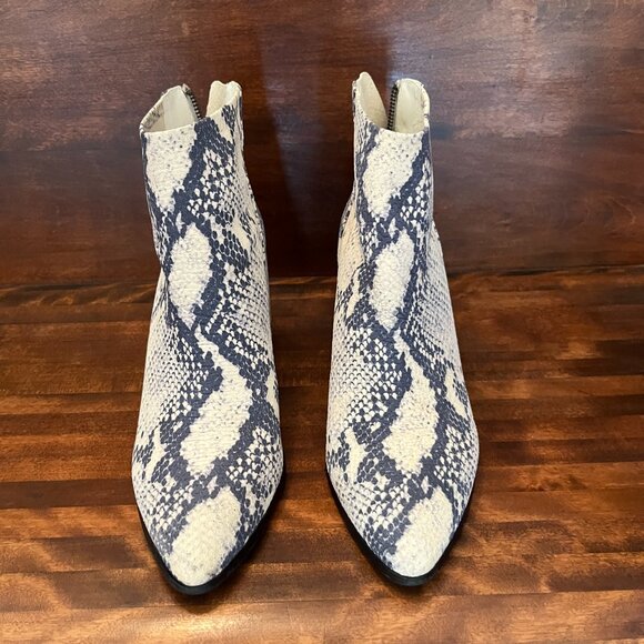 Steve Madden Jillian Women's Snake Print Ankle Block Heel Boots Zip Size 9.5 - Picture 2 of 12